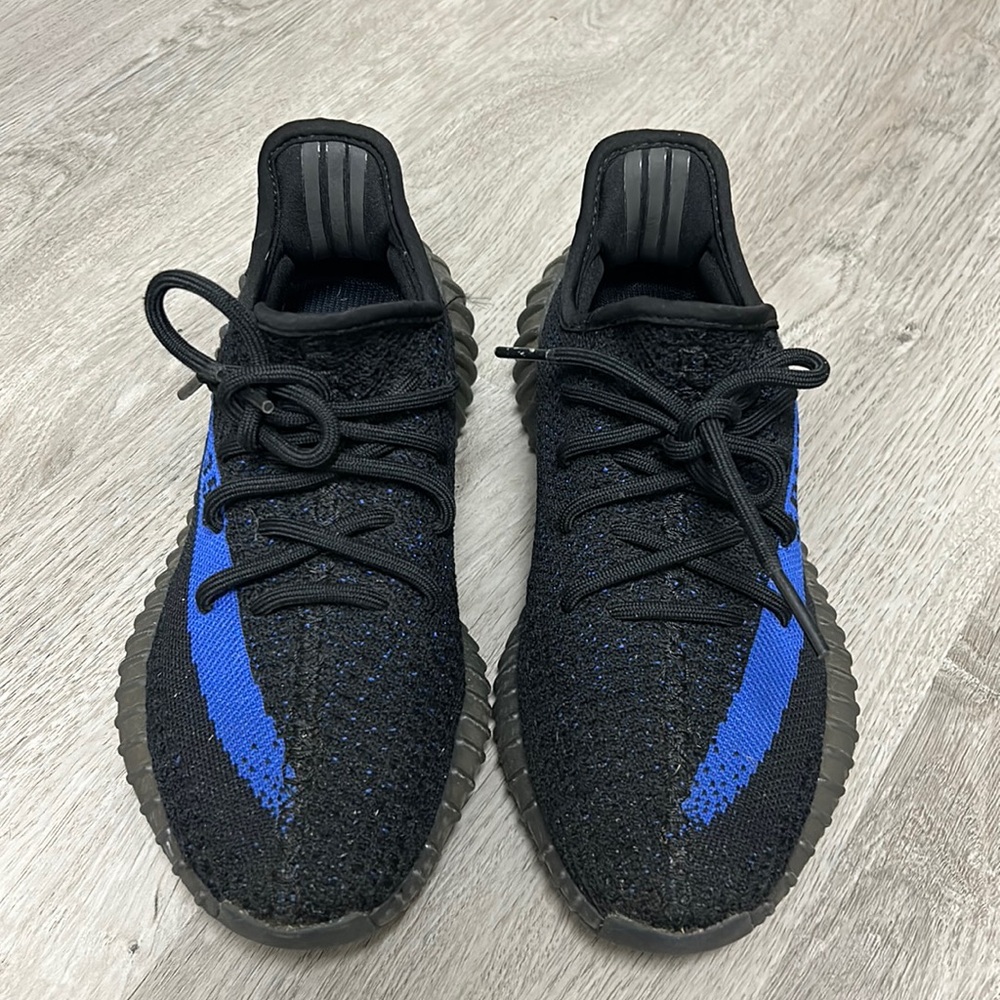 Yeezy Boost 350 V2 Dazzling Blue